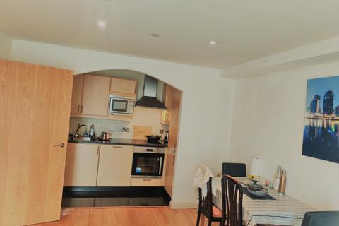 2 bedroom flat to rent, Northampton House, Wellington Street, NN1