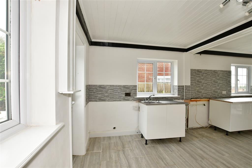 Montgomery Way, Folkestone, Kent 3 bed end of terrace house £260,000