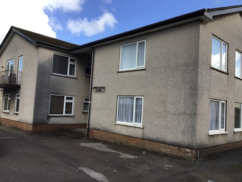 Maplewood Avenue, Cardiff. CF14 2NB 2 bed flat £650 pcm (£150 pw)