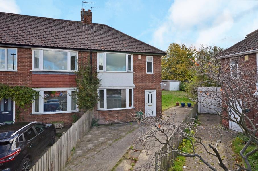 MILDRED GROVE, HOLGATE, YORK, YO24 4DY 3 bed end of terrace house £