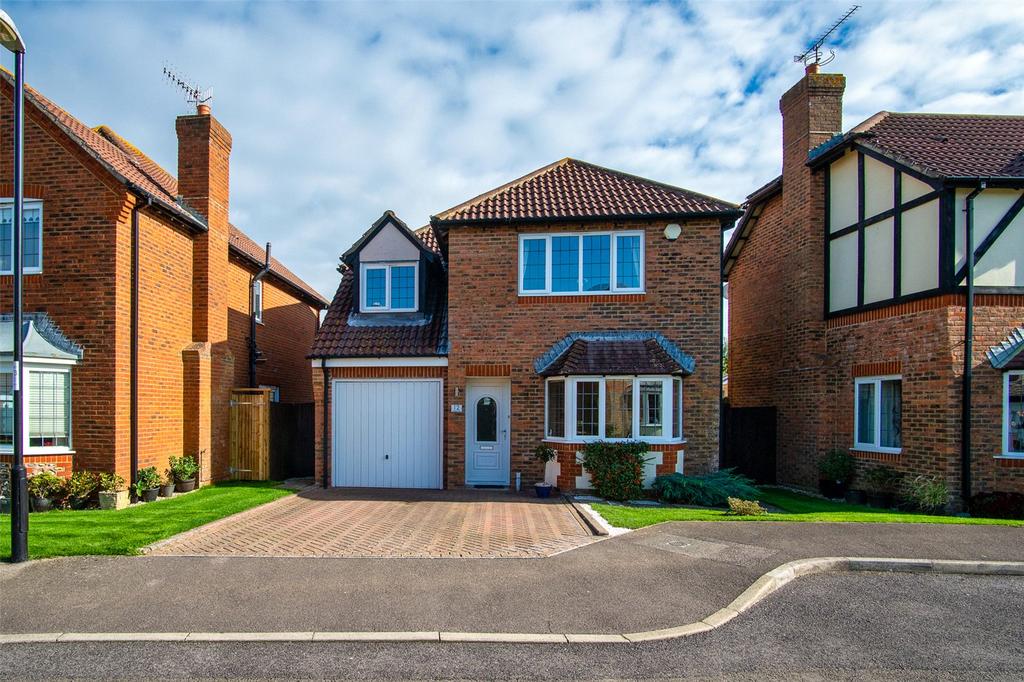 Carina Drive, Angmering... 4 bed detached house £540,000