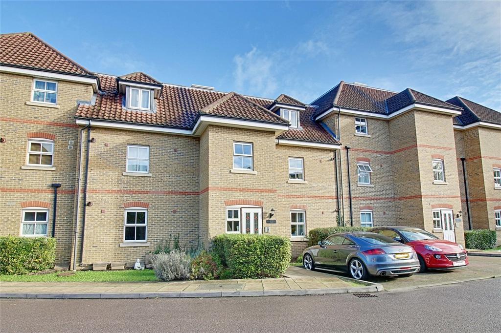 London Road, Sawbridgeworth, Hertfordshire 2 bed flat £249,950