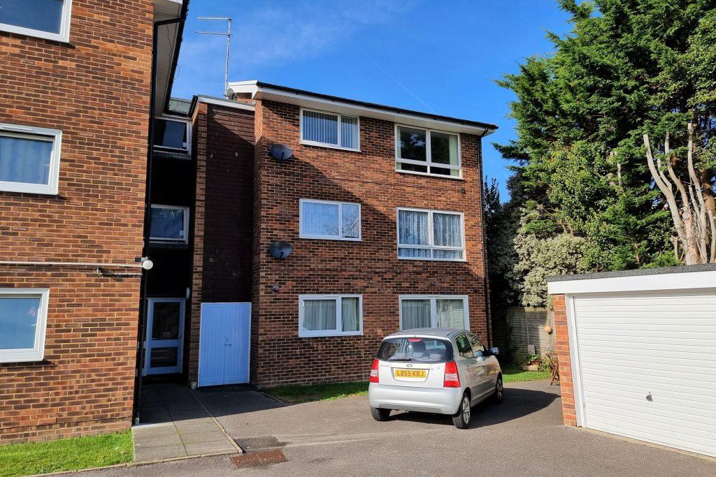 Holly House, Victoria Drive, Bognor Regis, West Sussex. PO21 2EH 1 bed