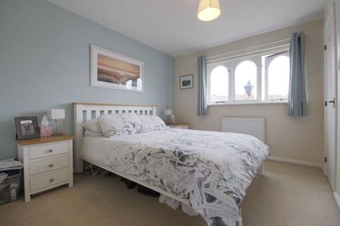 12 Bramble Walk, Roundswell, Barnstaple, EX31 3RF