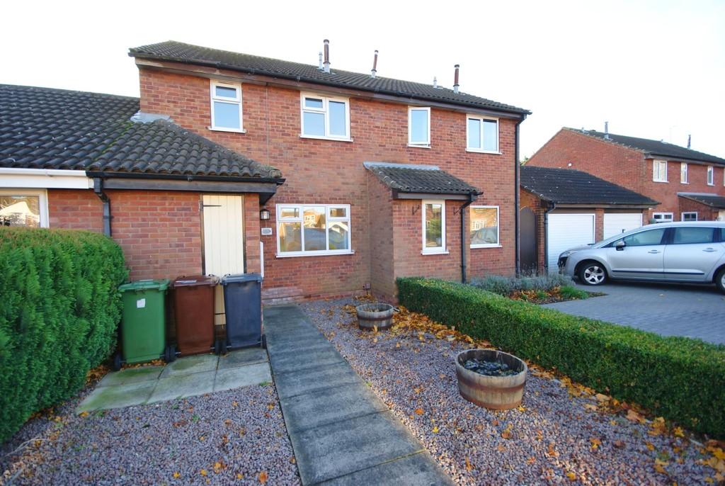 Neile Close, Glebe Park, Lincoln 3 bed terraced house £750 pcm (£173 pw)