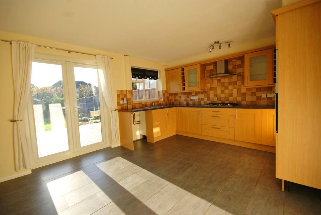 Neile Close, Glebe Park, Lincoln 3 bed terraced house £750 pcm (£173 pw)