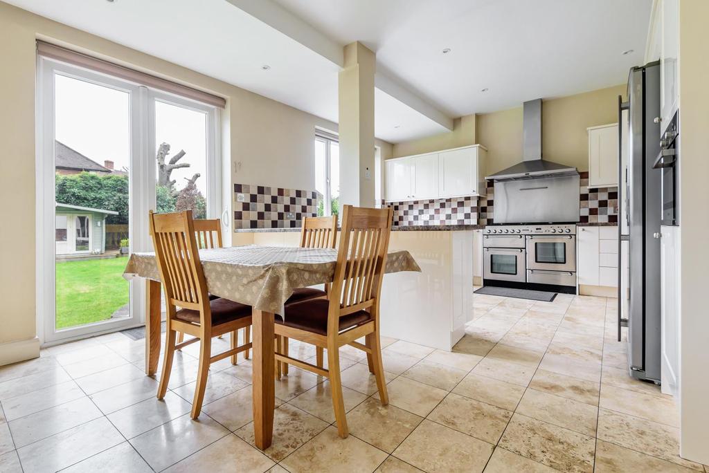 Bodley Road, New Malden, KT3 6 bed semidetached house £4,495 pcm (£
