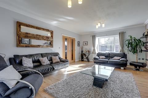 6 Elvaston Way, Shirley, Solihull, B90 1TY