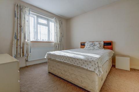 66 Cedar View, Redditch, B97 6HW