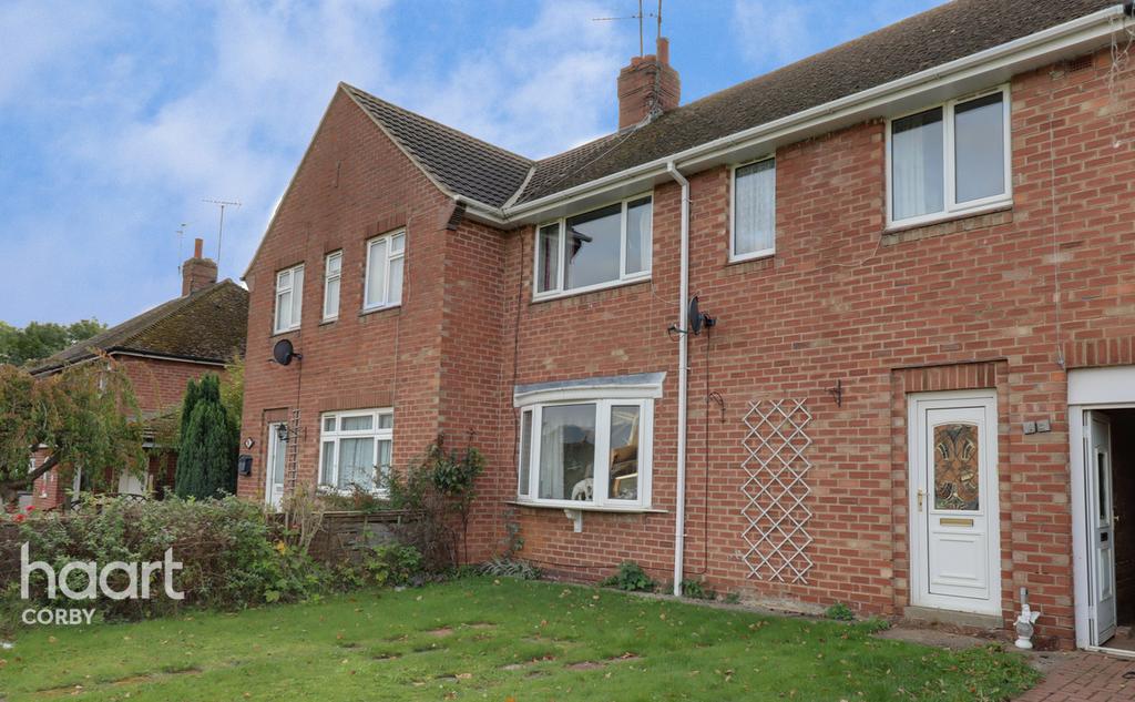 The Crescent, Burton Latimer 3 bed terraced house £210,000