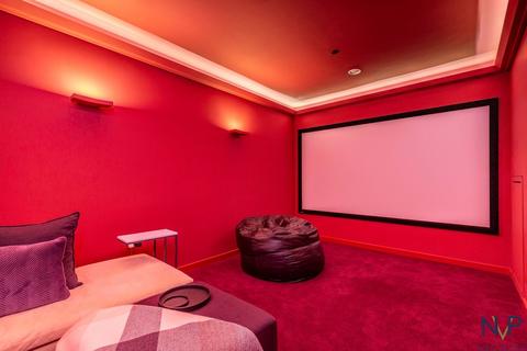 4 bedroom mews to rent, Ennismore Mews, Knightsbridge SW7