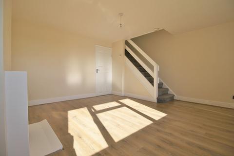 3 bedroom terraced house to rent, Copperfield, Chigwell IG7