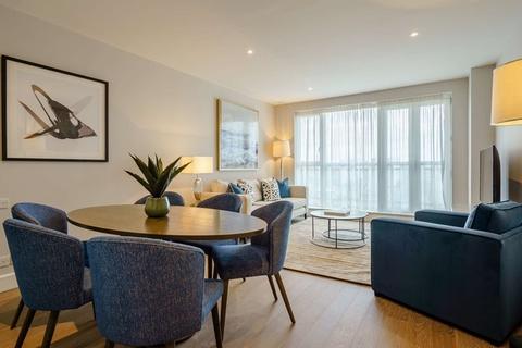 2 bedroom flat to rent - Circus Apartment, Canary Wharf