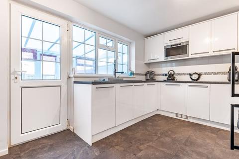 28 Abraham Close, Botley, Southampton, SO30 2RQ