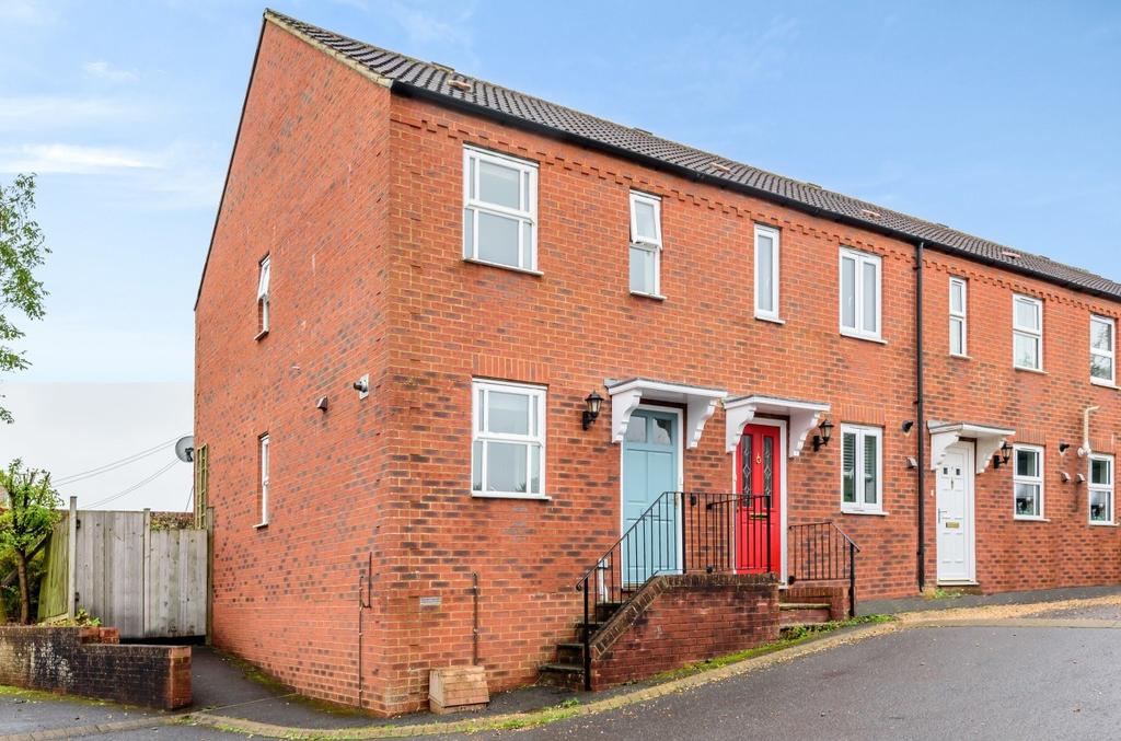 West Street Place, Warminster, BA12 2 bed end of terrace house £210,000