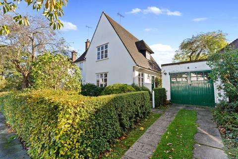 4 Hogarth Hill, London, NW11 6AX