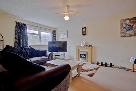 2 Checketts Close, Worcester, WR3 7JZ