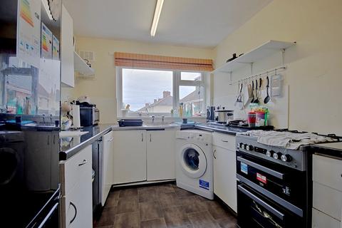 2 Checketts Close, Worcester, WR3 7JZ