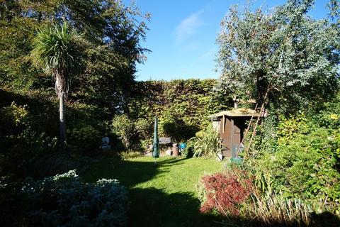 11a Penfold Way, Steyning, BN44 3PG