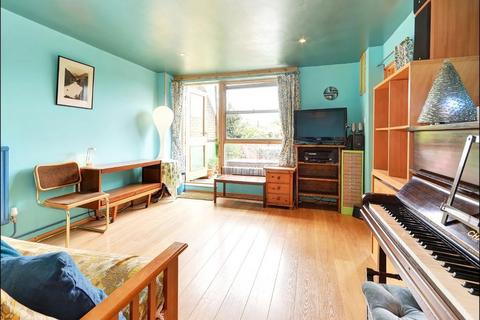 1 bedroom terraced house to rent, Anna Close, Hackney, Haggerston, London Fields, London, E8 4NW