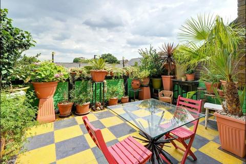 1 bedroom terraced house to rent, Anna Close, Hackney, Haggerston, London Fields, London, E8 4NW