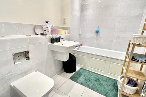 6 Tidman Road, Reading, RG2 0DE