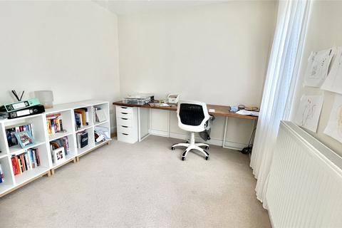 6 Tidman Road, Reading, RG2 0DE
