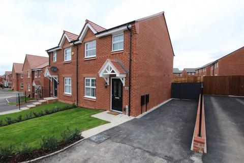 3 bedroom semi-detached house to rent, Bowfell Close, Manchester