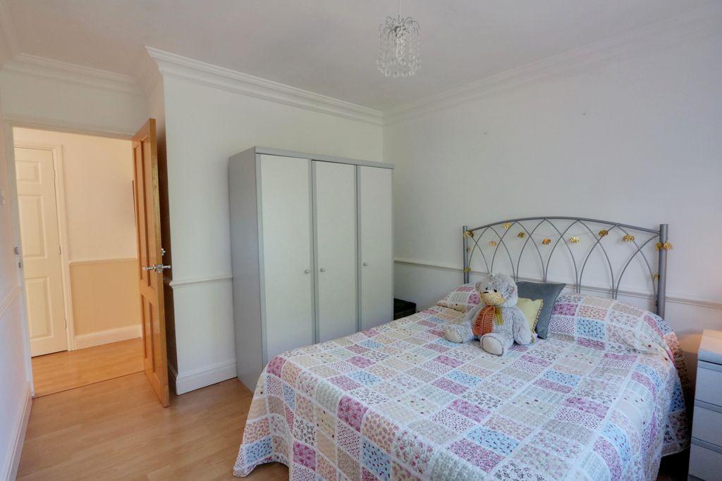Bedroom 3 (Double)