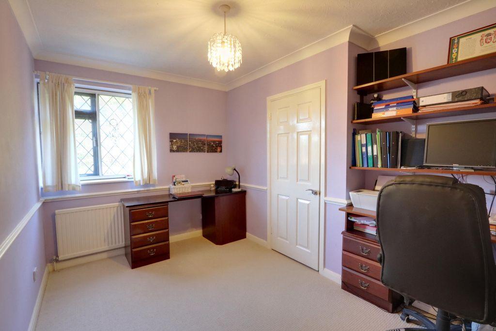 Bedroom 4 (Double)