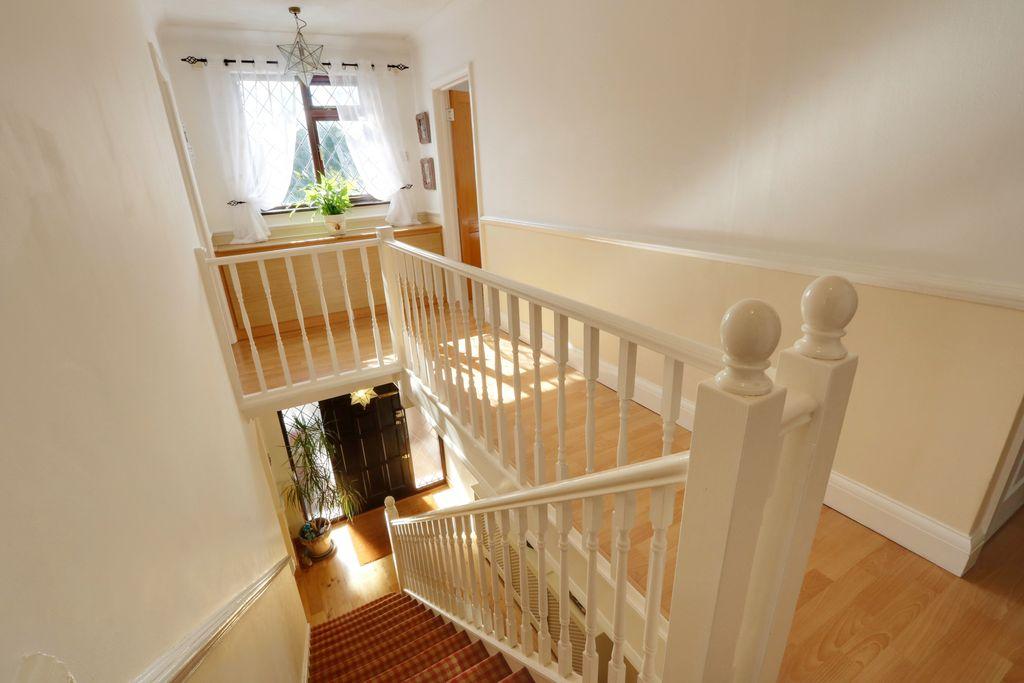 Landing - Stairs