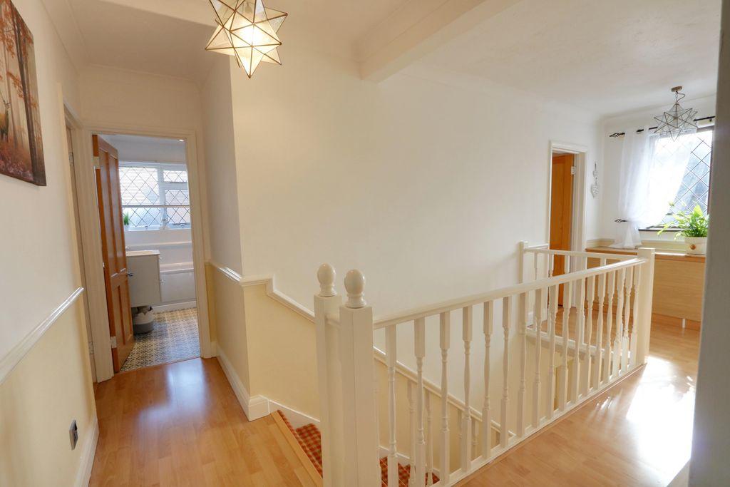 Landing - Stairs