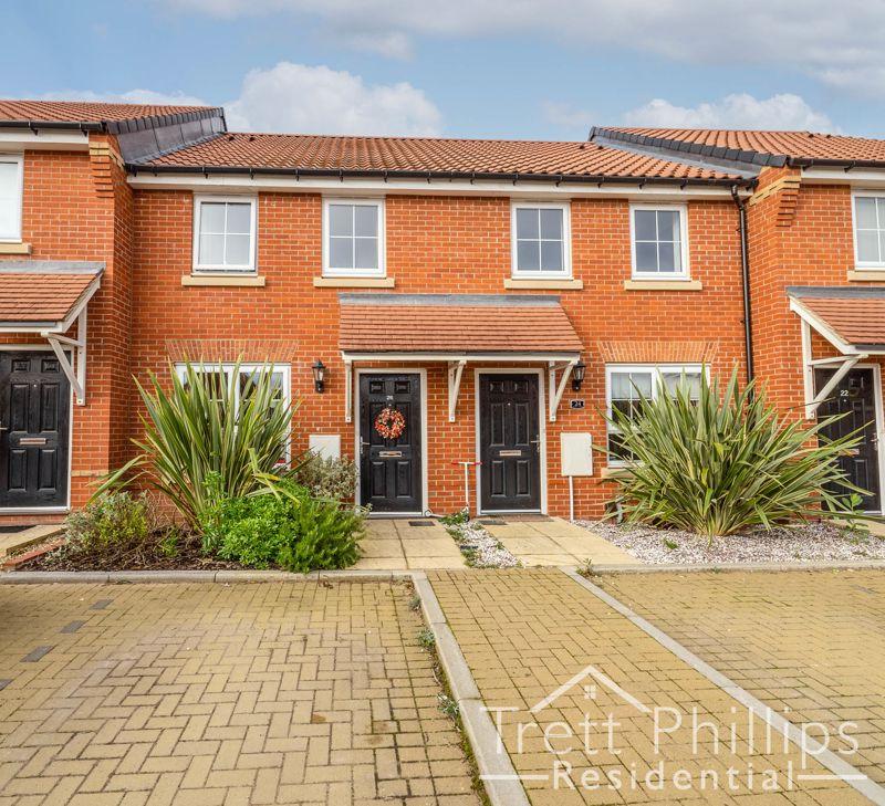 Prospect Drive, Aylsham 2 bed terraced house £900 pcm (£208 pw)