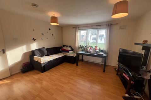 2 bedroom ground floor flat to rent, York Close, Bristol