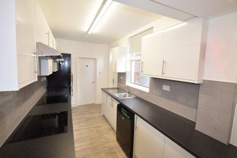 6 bedroom terraced house to rent, 442 Ecclesall Road, Sheffield