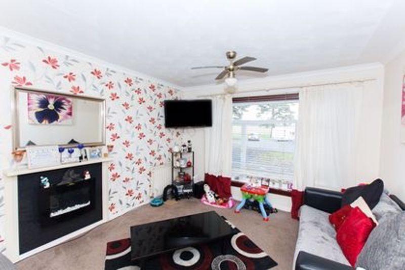Campbell Avenue, Stevenston 3 bed terraced house £77,995
