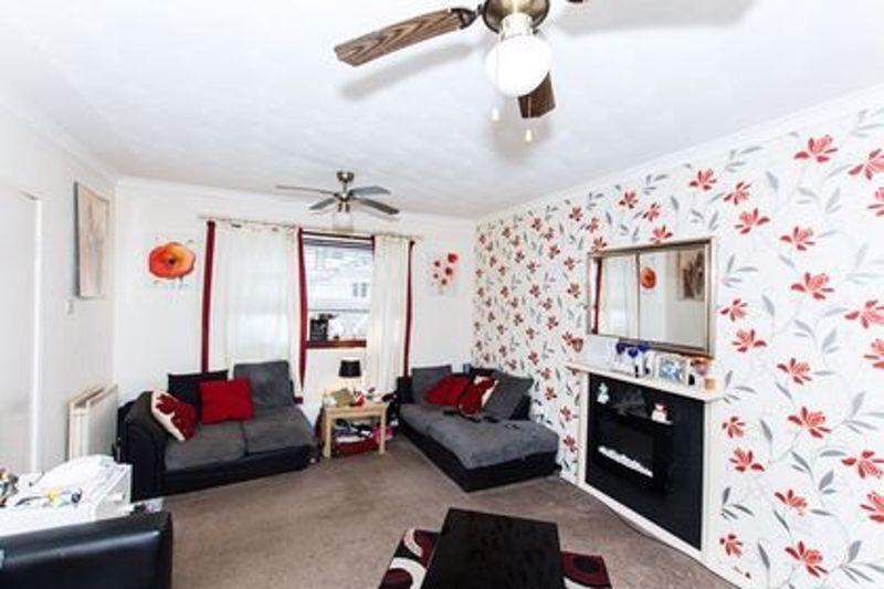 Campbell Avenue, Stevenston 3 bed terraced house £77,995