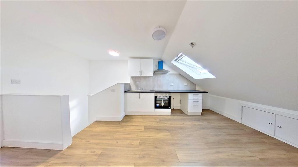 Mansfield Hill, Chingford, E4 1 bed property £1,000 pcm (£231 pw)