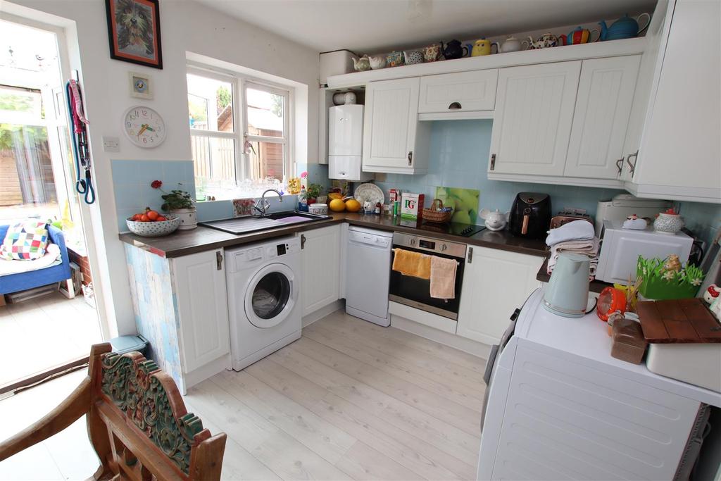 Kitchen.JPG