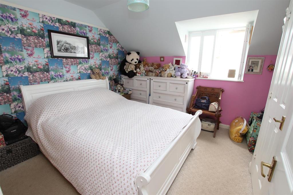 Bedroom 1.JPG