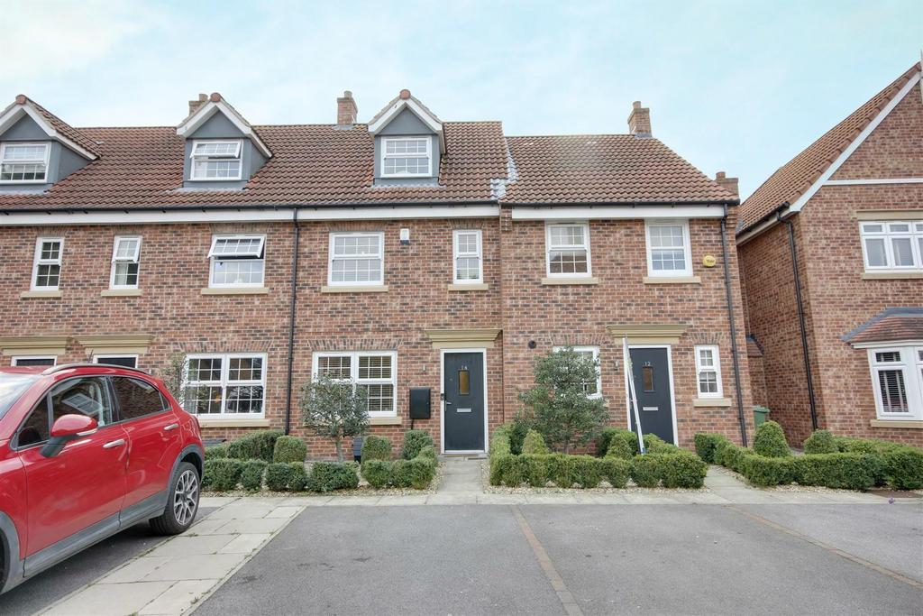 Cleminson Gardens, Cottingham 3 bed terraced house £219,950