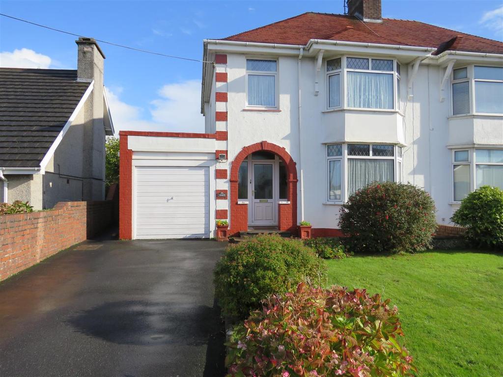 Llwynhendy Road, Llwynhendy, Llanelli 3 bed semidetached house £186,000