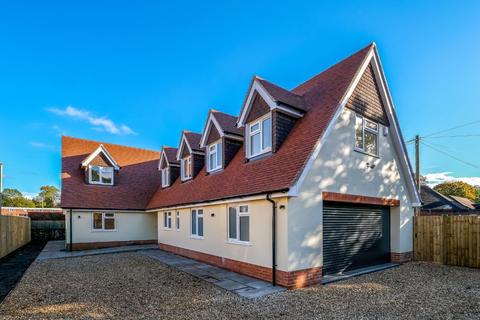 Travellers Rest Carmelite Way, Salisbury, SP1 2HL