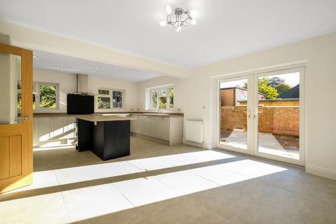 Travellers Rest Carmelite Way, Salisbury, SP1 2HL