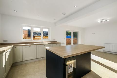 Travellers Rest Carmelite Way, Salisbury, SP1 2HL