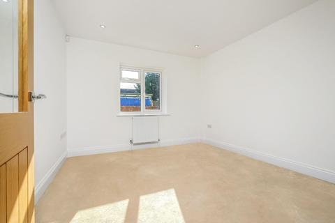 Travellers Rest Carmelite Way, Salisbury, SP1 2HL