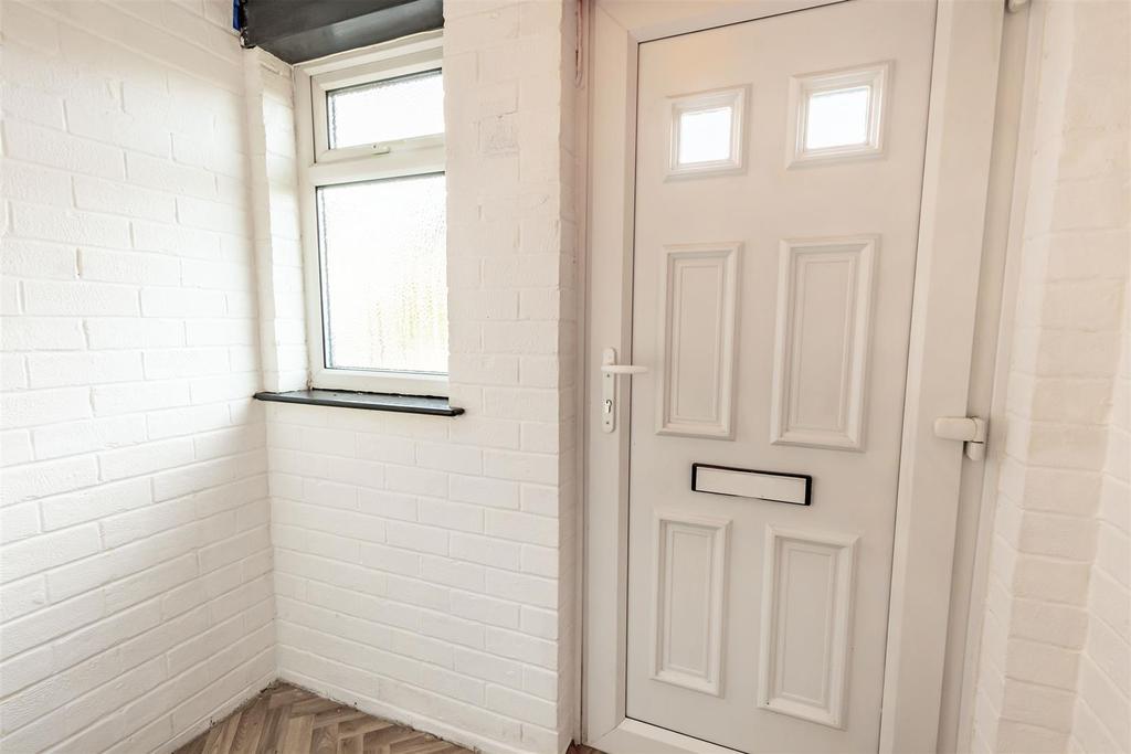 Wellspring Dale, Stapleford, Nottingham 3 bed semidetached house £
