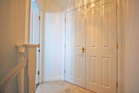 73 Shimbrooks, Great Leighs, Chelmsford, CM3 1SG