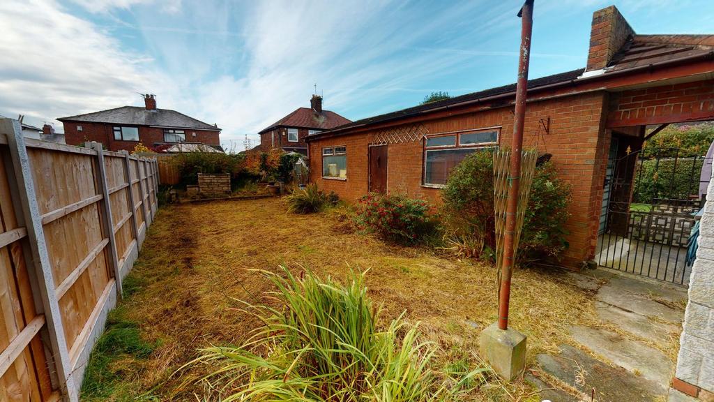 Folds Lane, St Helens, WA11 9 3 bed semidetached house £185,000