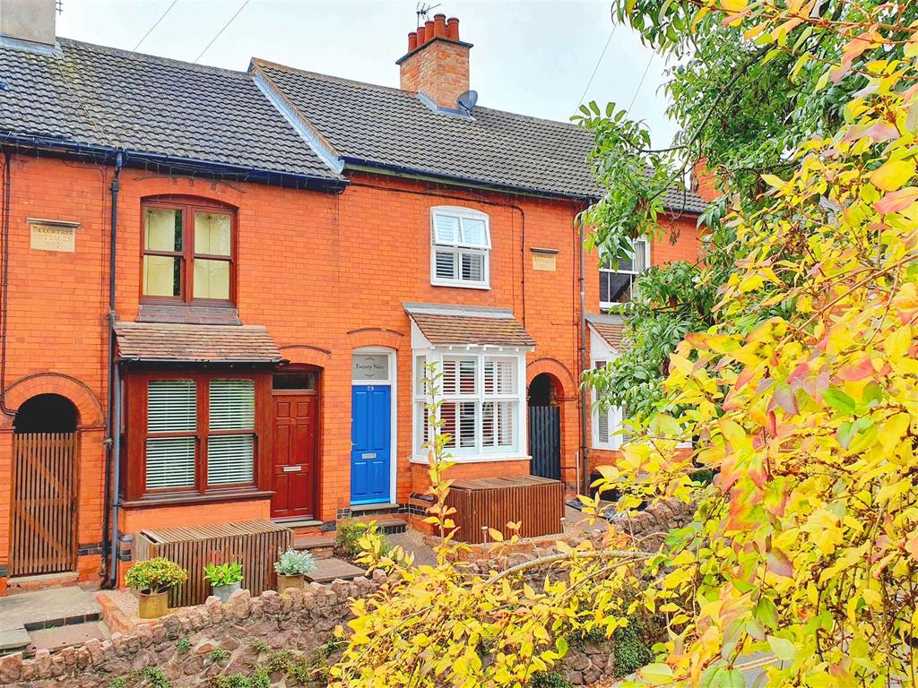 North Street, Rothley, Leicester 2 bed terraced house £235,000